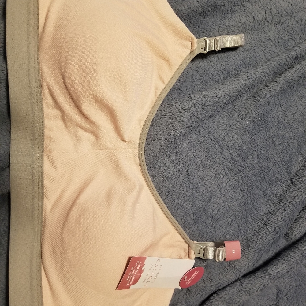 Nursing Bra - Picture 2 of 4